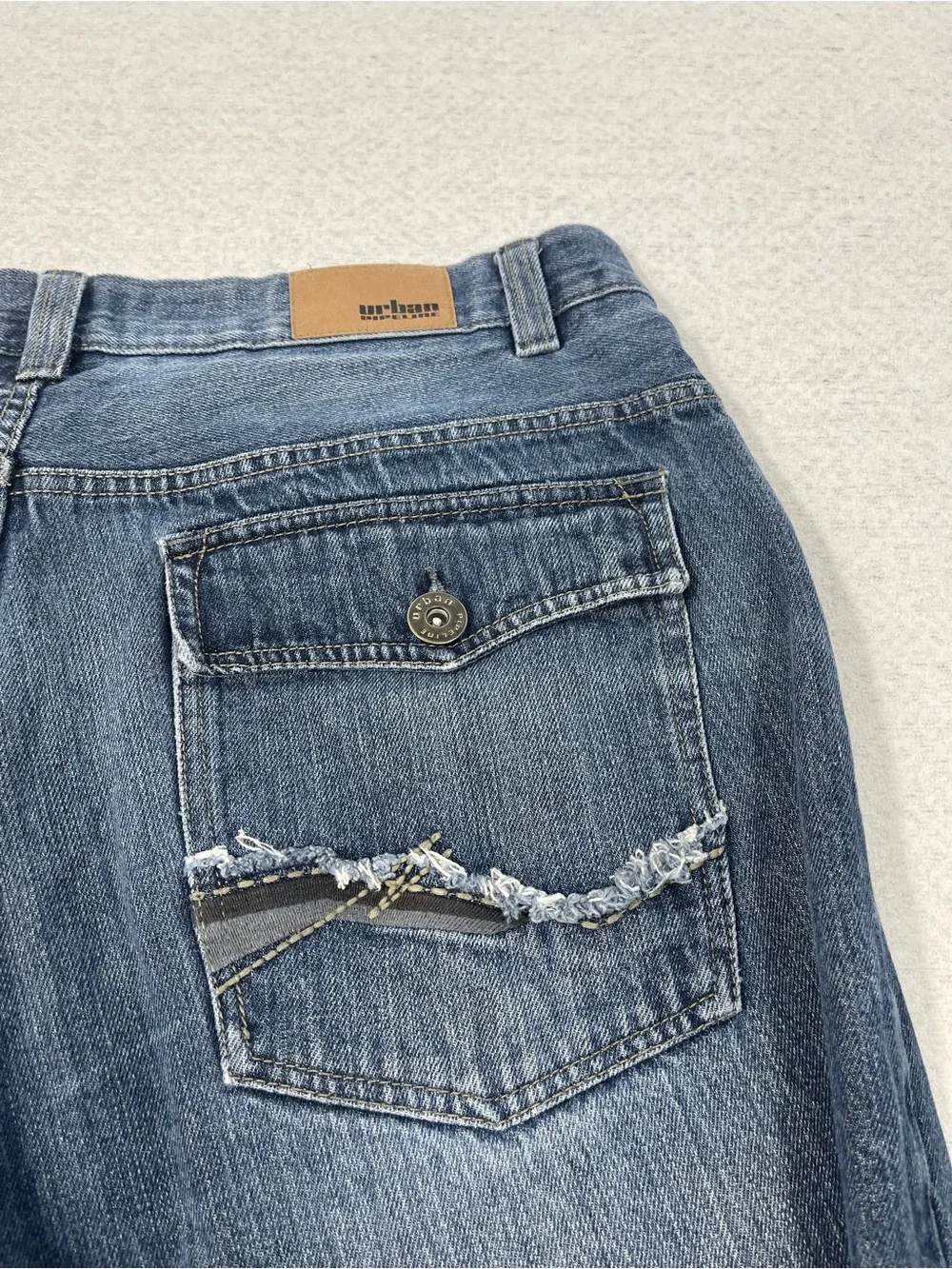 Urban Pipeline Men’s Bootcut Jeans Loose Fit (M)Wash Blue Denim Distressed.#0532